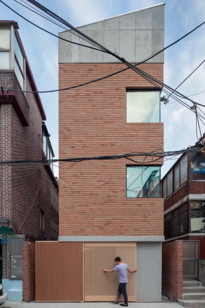 22 Narrow Houses: Innovative Architectural Wonders