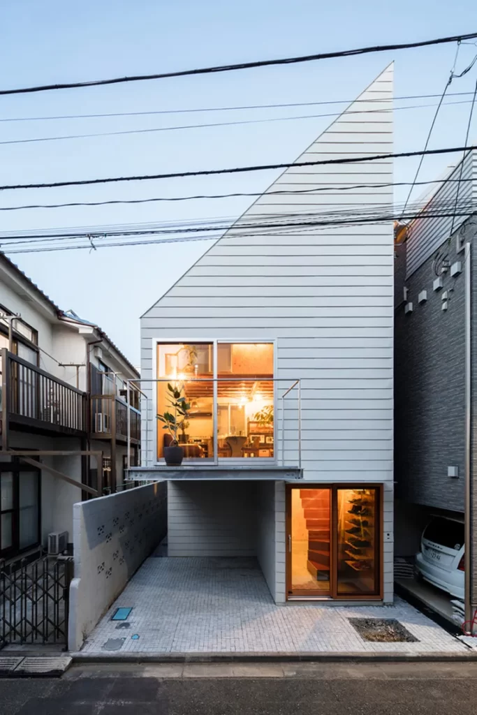 22 Narrow Houses: Innovative Architectural Wonders